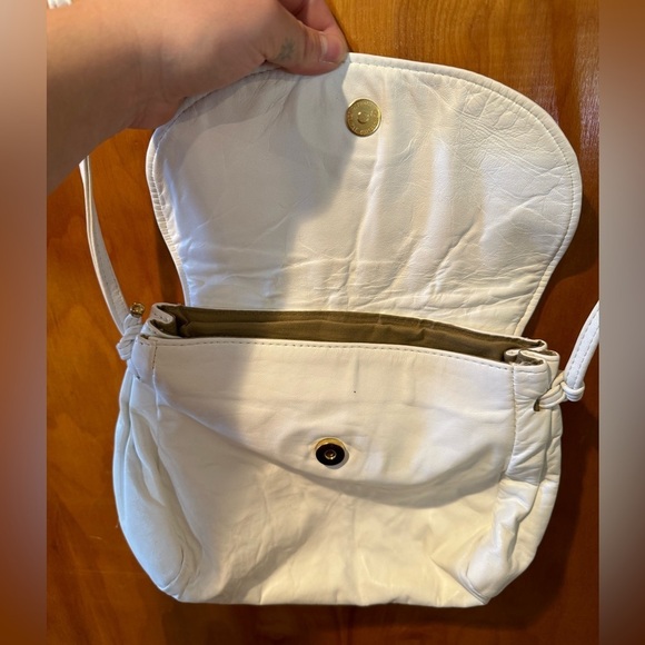 White leather hand bag with shoulder strap - Picture 3 of 9